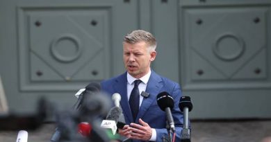 Politikai földrengés a Sándor-palotánál: Alkotmánymódosítással távolítanák el Sulyok Tamást, ő venné át a helyét